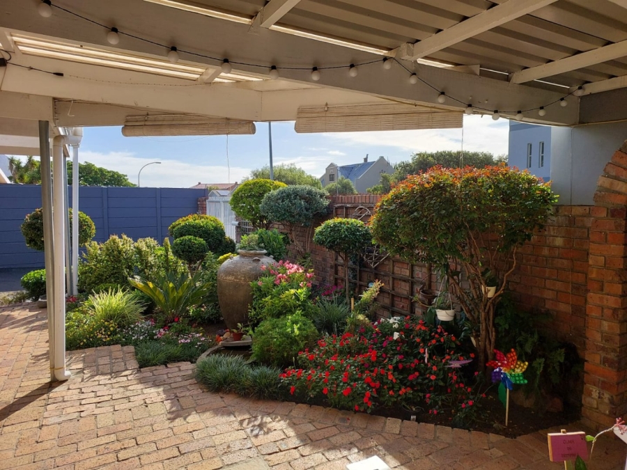 4 Bedroom Property for Sale in Winslow Western Cape